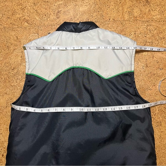 John Deere Vintage Wm’s Snowmobile Puffer Vest Sz M - Picture 14 of 15